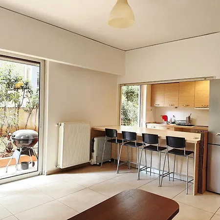 Flisvos Park Side Spacious Apartment Athens